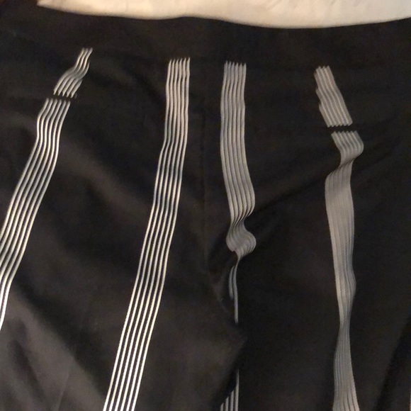 Black and white stripe pants size 4 - Picture 4 of 5